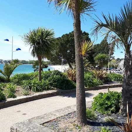 Camping De La - 400 Mètres De La 4*